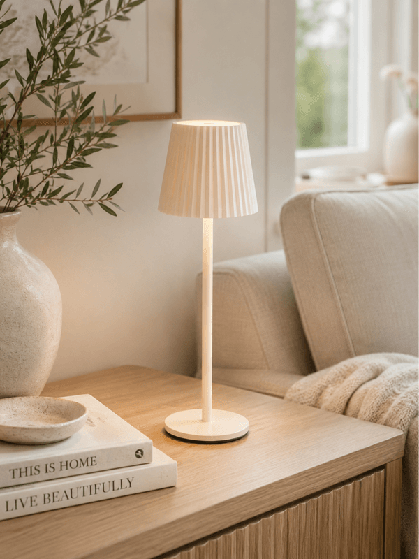 Bordlampe - LED - Oppladbar - Kremhvit